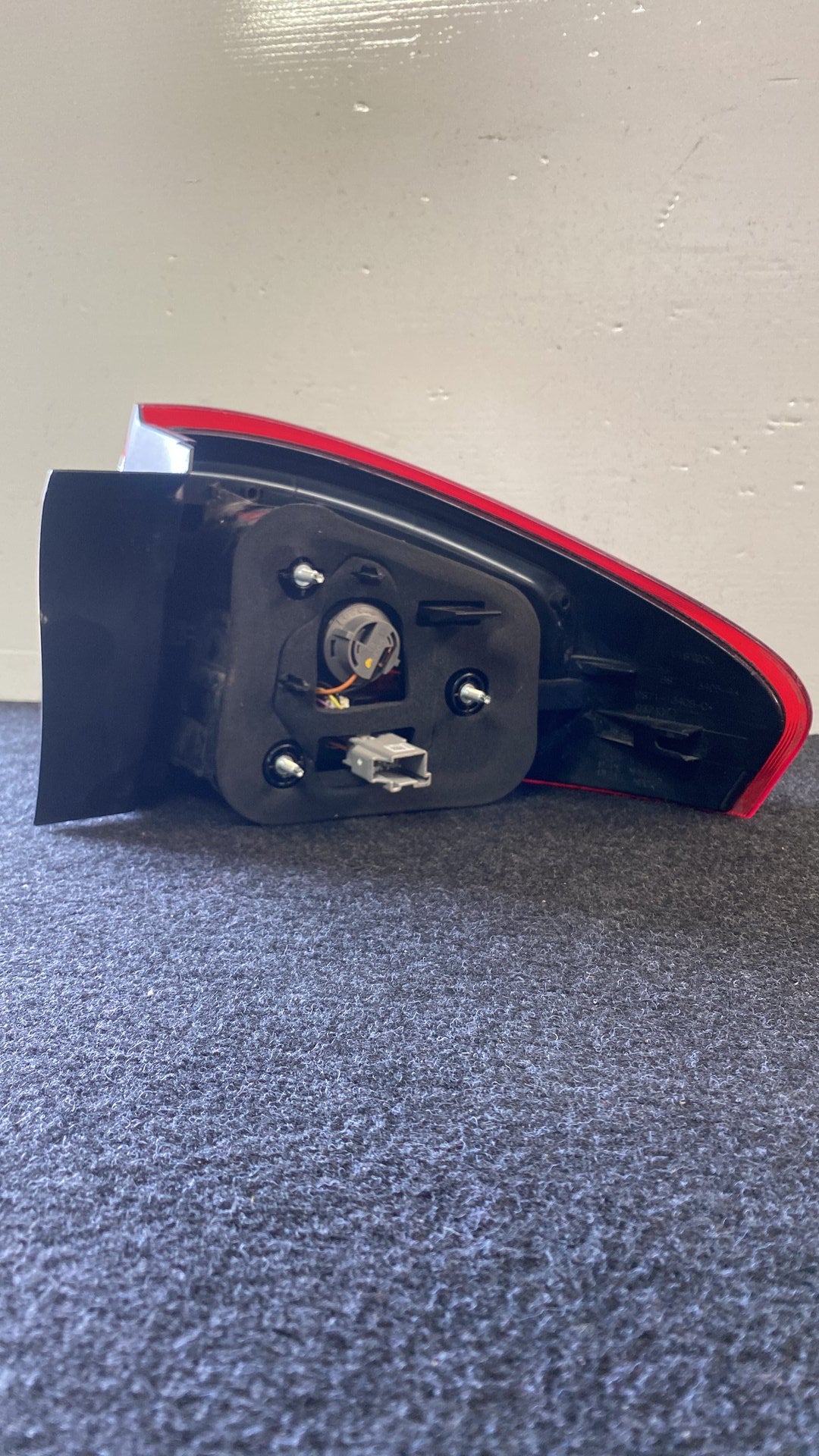 2011 Ford Mondeo - Left Taillight PN: see pics