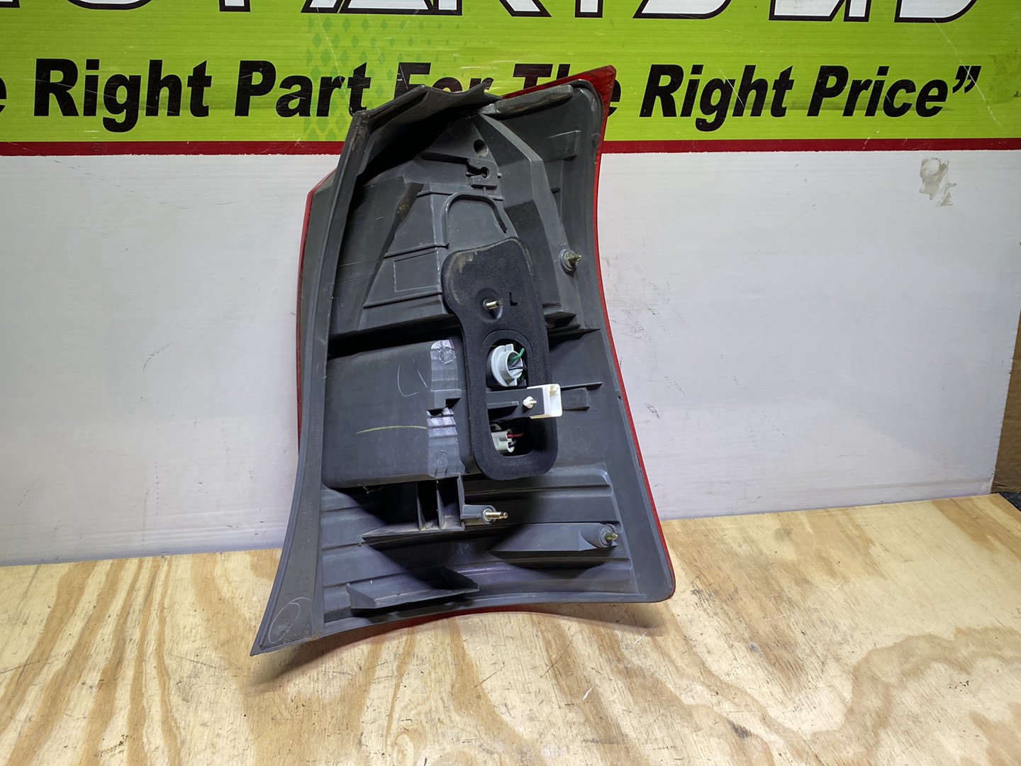 2005 Toyota Wish ANE11 - Left Taillight PN: ICHIKOH 68-3