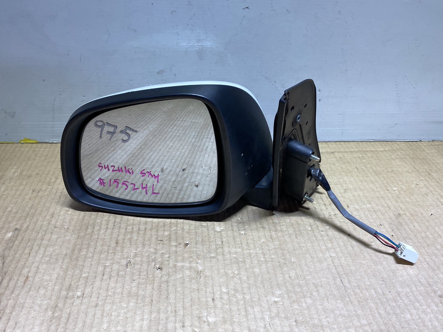 2006 Suzuki SX4 YA41S - Left Door Mirror PN: 7 wires