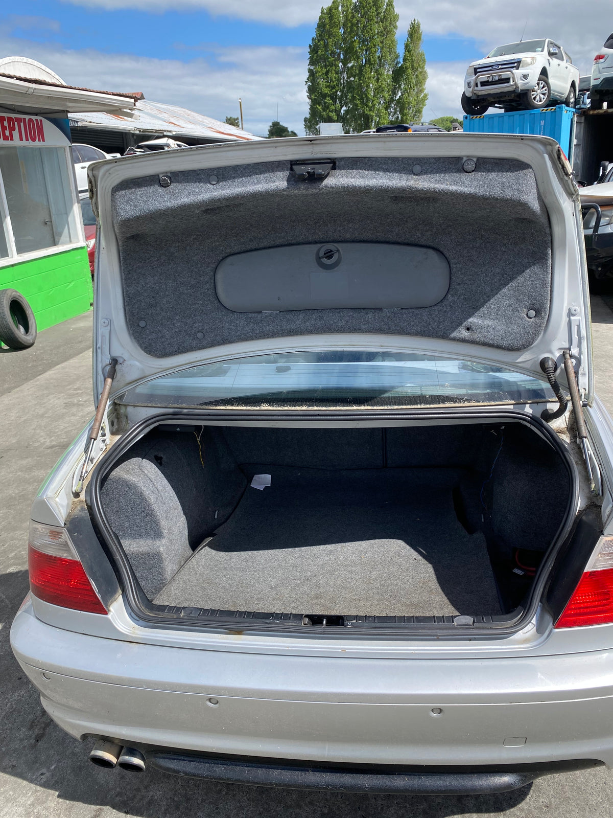 2003 BMW 330i- Dismantling For Parts