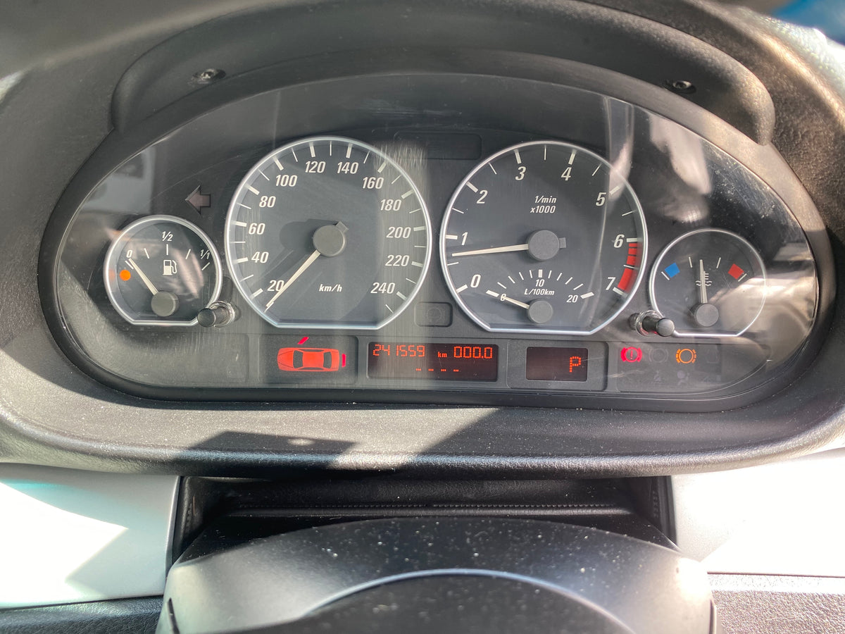 2003 BMW 330i- Dismantling For Parts