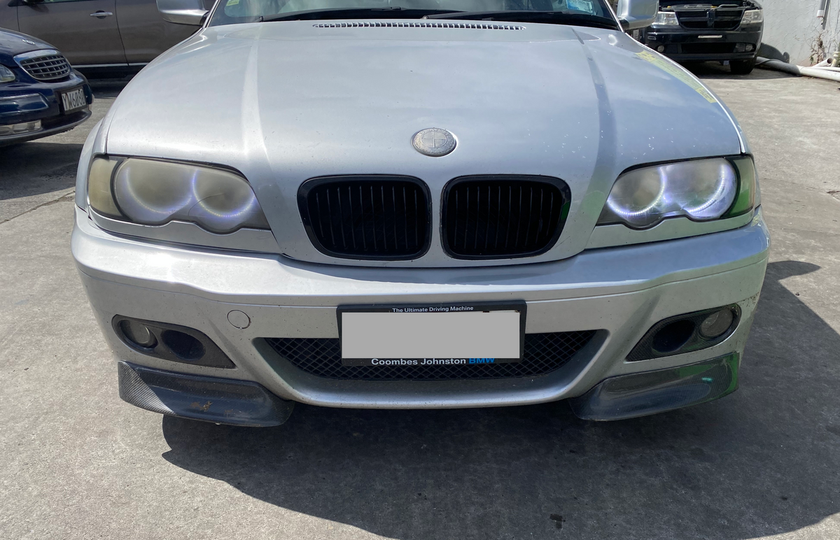 2003 BMW 330i- Dismantling For Parts