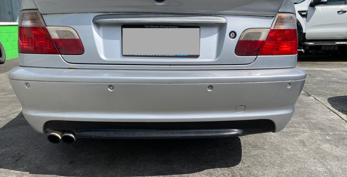 2003 BMW 330i- Dismantling For Parts