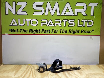 2005 Mazda Axela BK5P - Left Rear Seat Belt