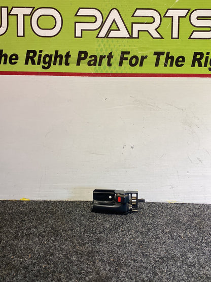 2013 Toyota Hiace - Right Front Door Interior Handle