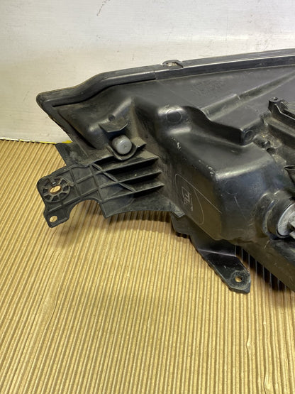 2005 Mitsubishi Lancer- Right Headlight PN: STANLEY 907-38200