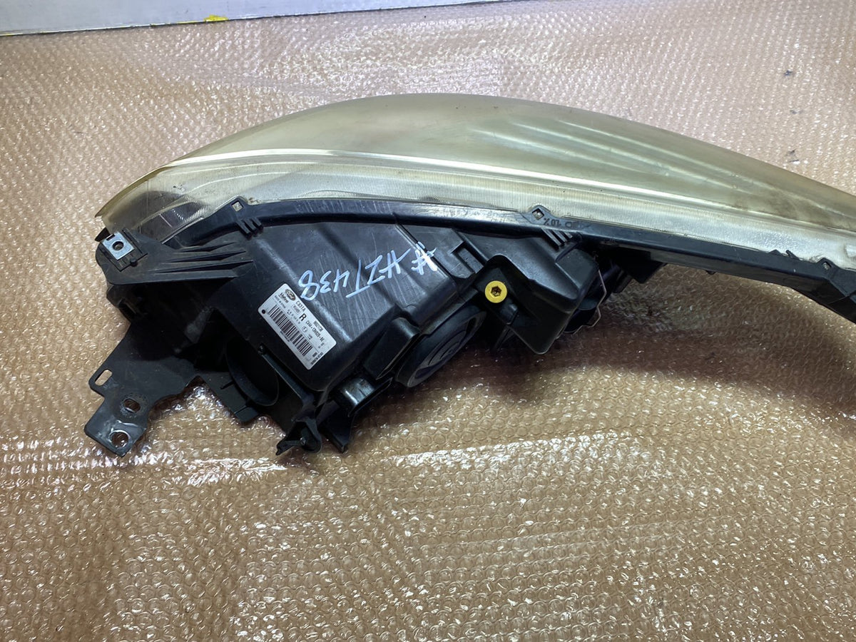 2015 Ford Kuga - Right Headlight PN: see photos