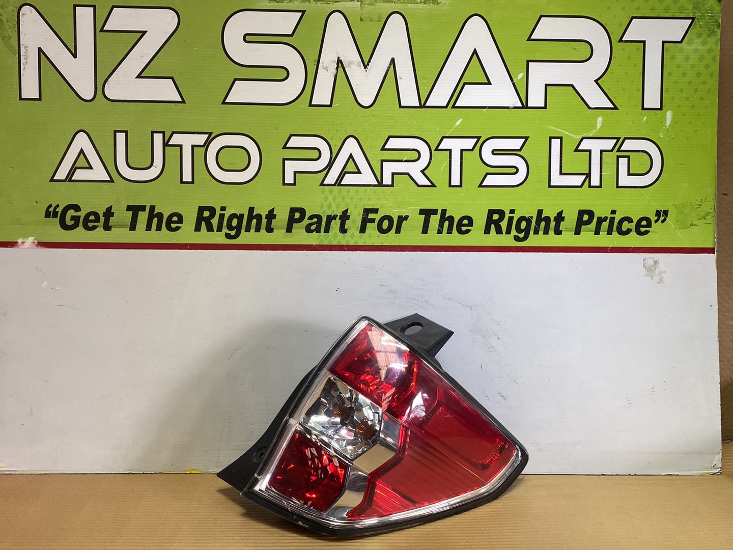 2010 Subaru Forester- Right Taillight PN: