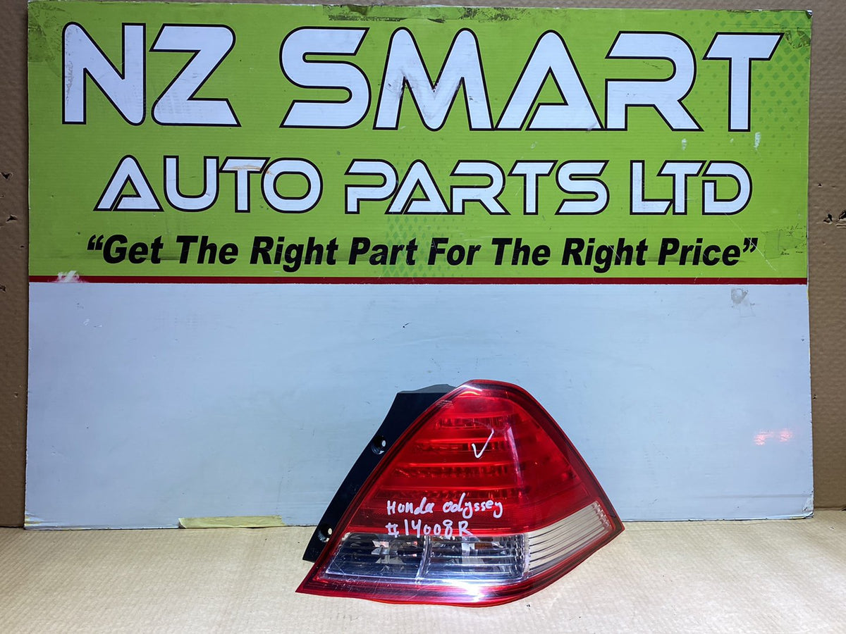 2004 Honda Odyssey RB1 - Right Taillight PN: see photo
