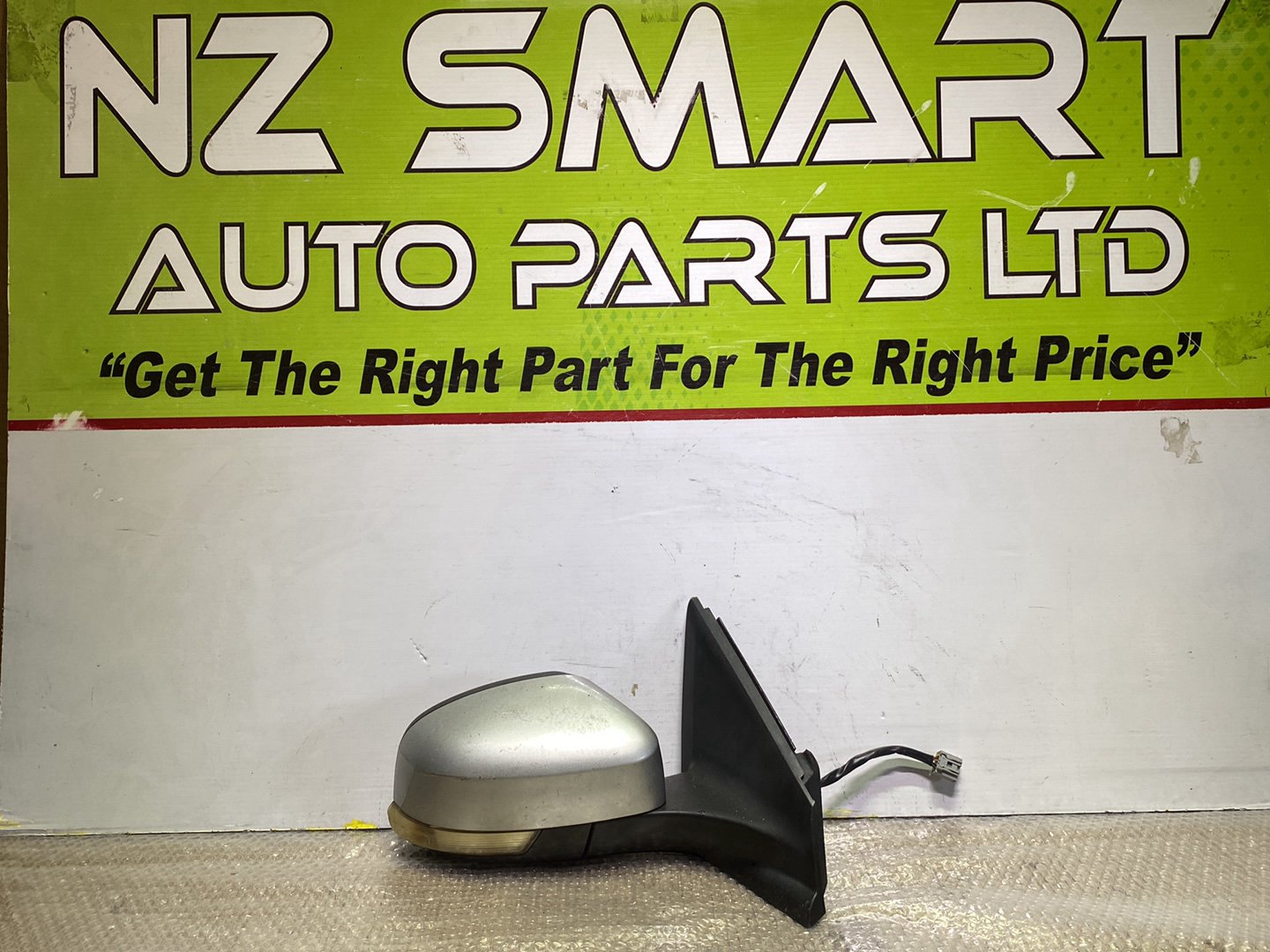 2011 Ford Mondeo- Right Door Mirror PN: 5 wires