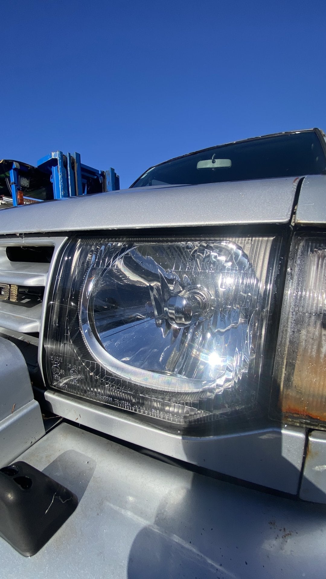 1997 Mitsubishi Pajero V25      Dismantling For Parts