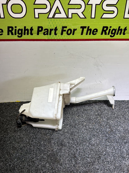 2011 Nissan Juke YF15 - Washer Bottle