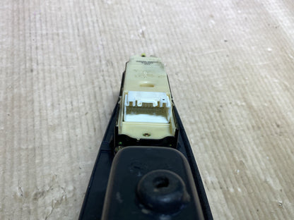2004 Toyota Ist - Master Power Window Switch PN: 84040-52011