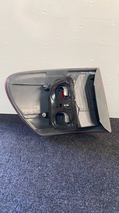 2000 Used Toyota ipsum ACM21 - Right Taillight PN: 44-35