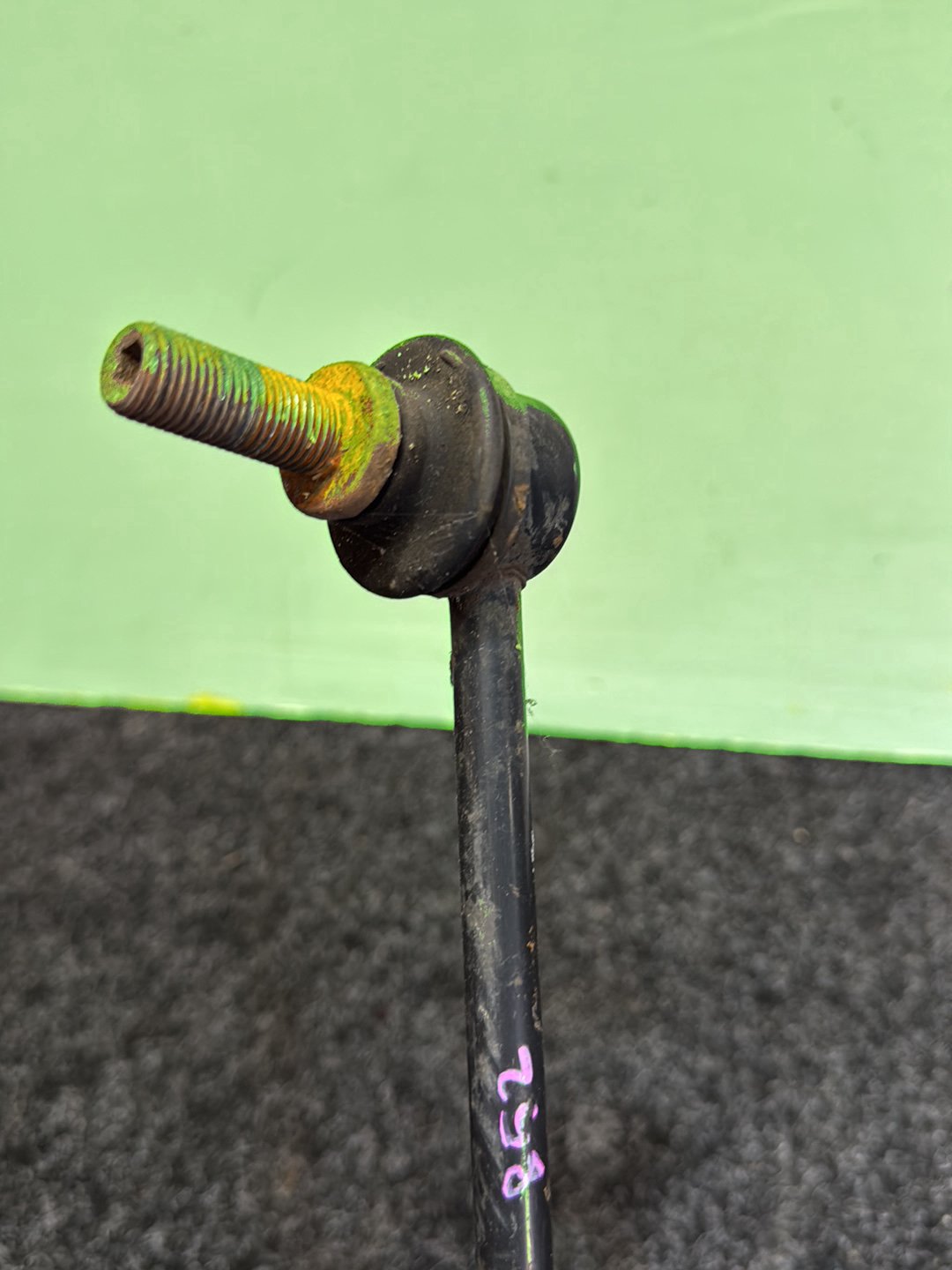 2014 Nissan Serena HFC26- Right Front Sway Bar Link PN: