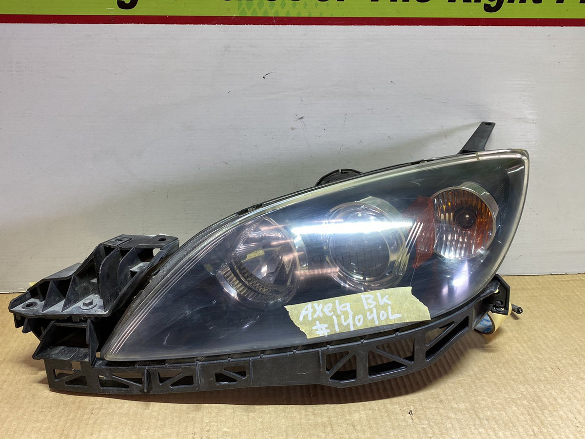 2006 Mazda Axela BK3P - Left Headlight Auto Adjust/ Non Hid/ P2951