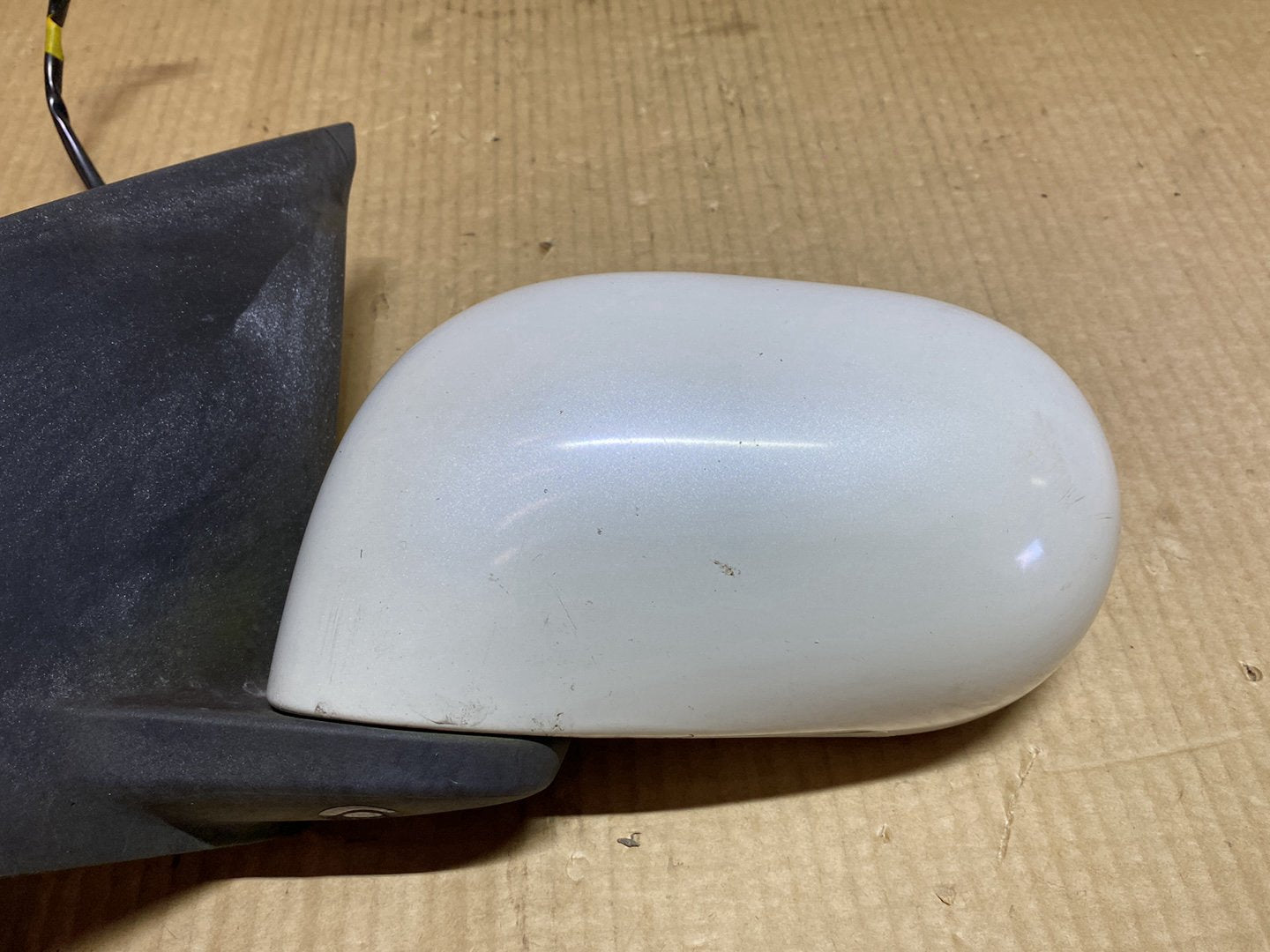 2007 Nissan Note E11 - Left Door Mirror PN: 5 wires
