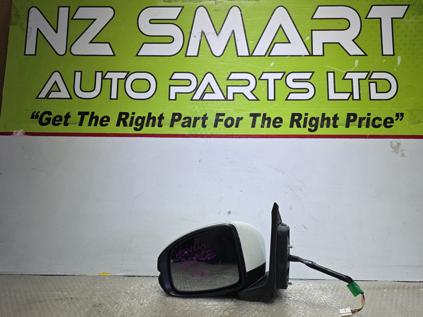 2016 Honda Grace- Left Door Mirror PN: 7 wires