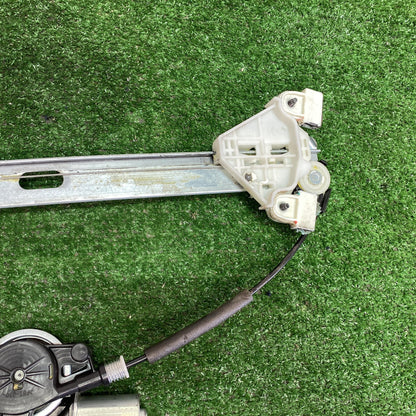2016 Mazda Axela BM5FP - Right Front Window Regulator/Motor