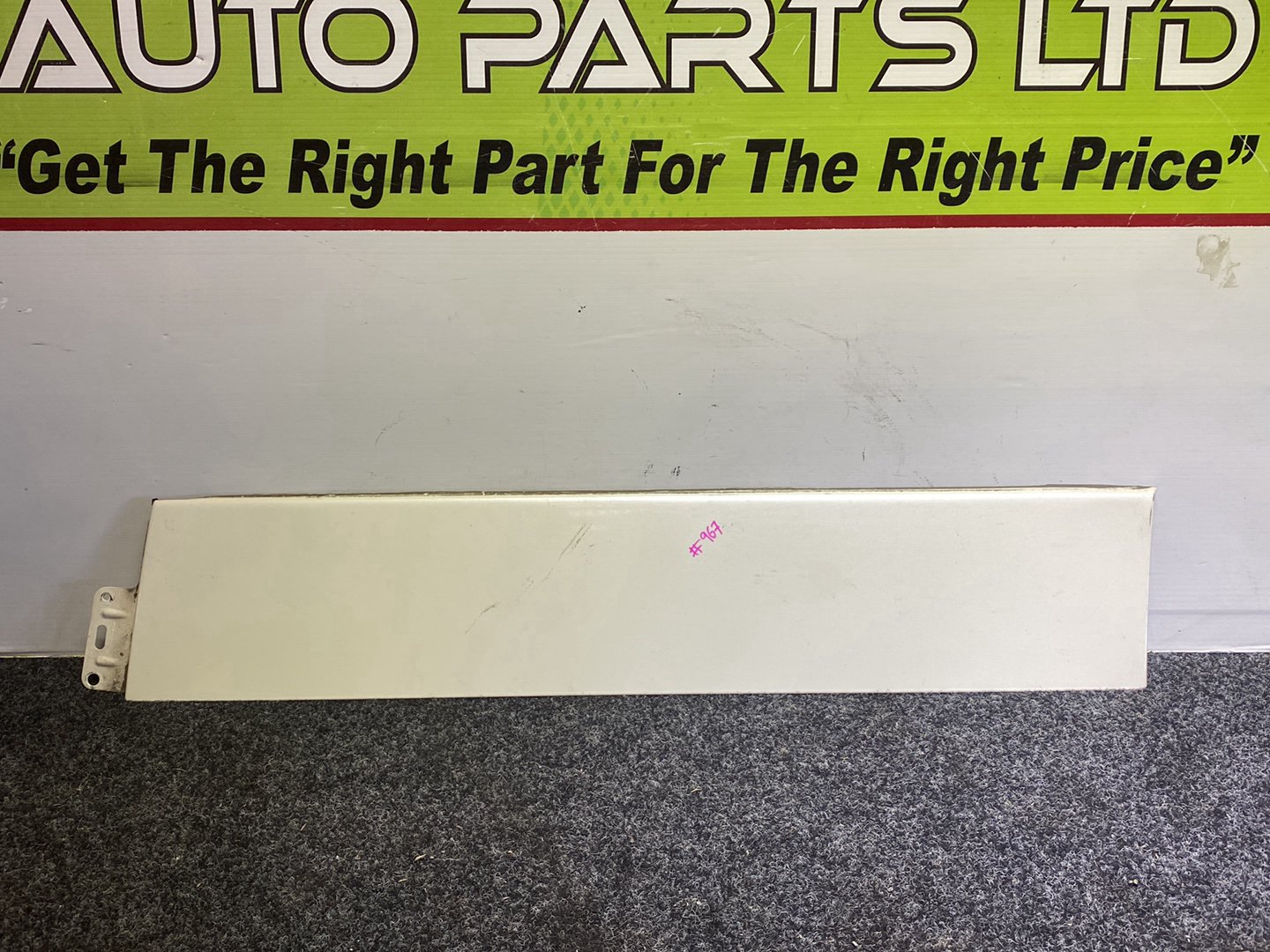 2006 Toyota Voxy AZR60 - Right Rear Corner Panel