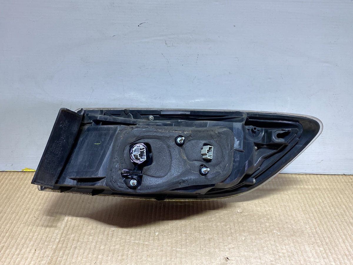 Mazda Axela BL - Left Taillight LENS: STANLEY P8546/ PN: BBP351160E
