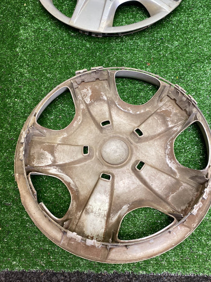 2002 Used Toyota Caldina - Wheel Cover/Hub Cap PN: Size 15