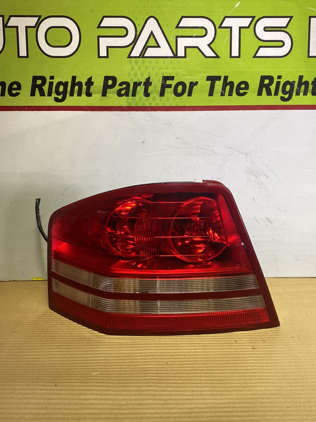 2009 Dodge Avenger- Left Taillight PN: