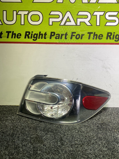 2007 Mazda CX-7 ER3P - Right Taillight