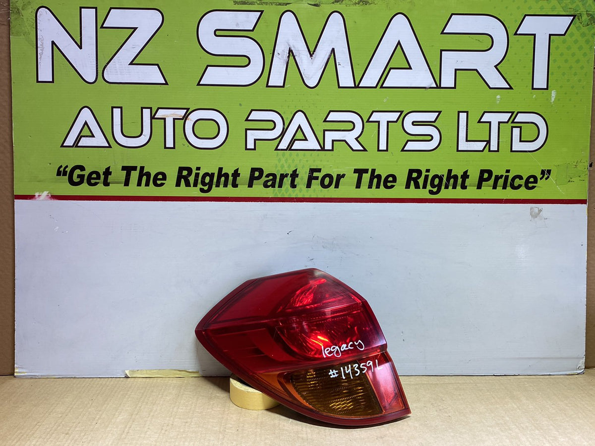 2005 Subaru Legacy BP5 - Left Taillight PN: Koito 220-20792