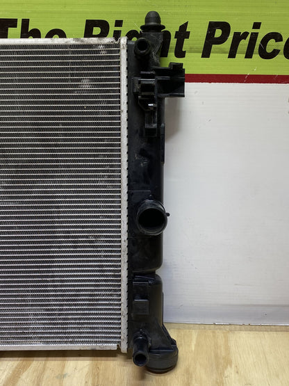 2017 Toyota Prius ZVW50 - Radiator
