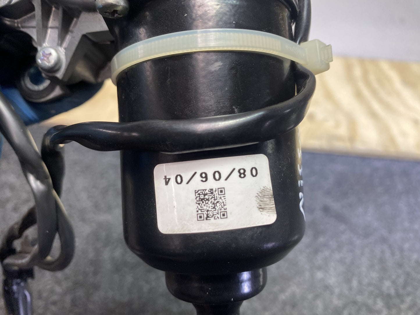 2008 Nissan Serena C25 - Left Sliding Door Motor PN: see photo