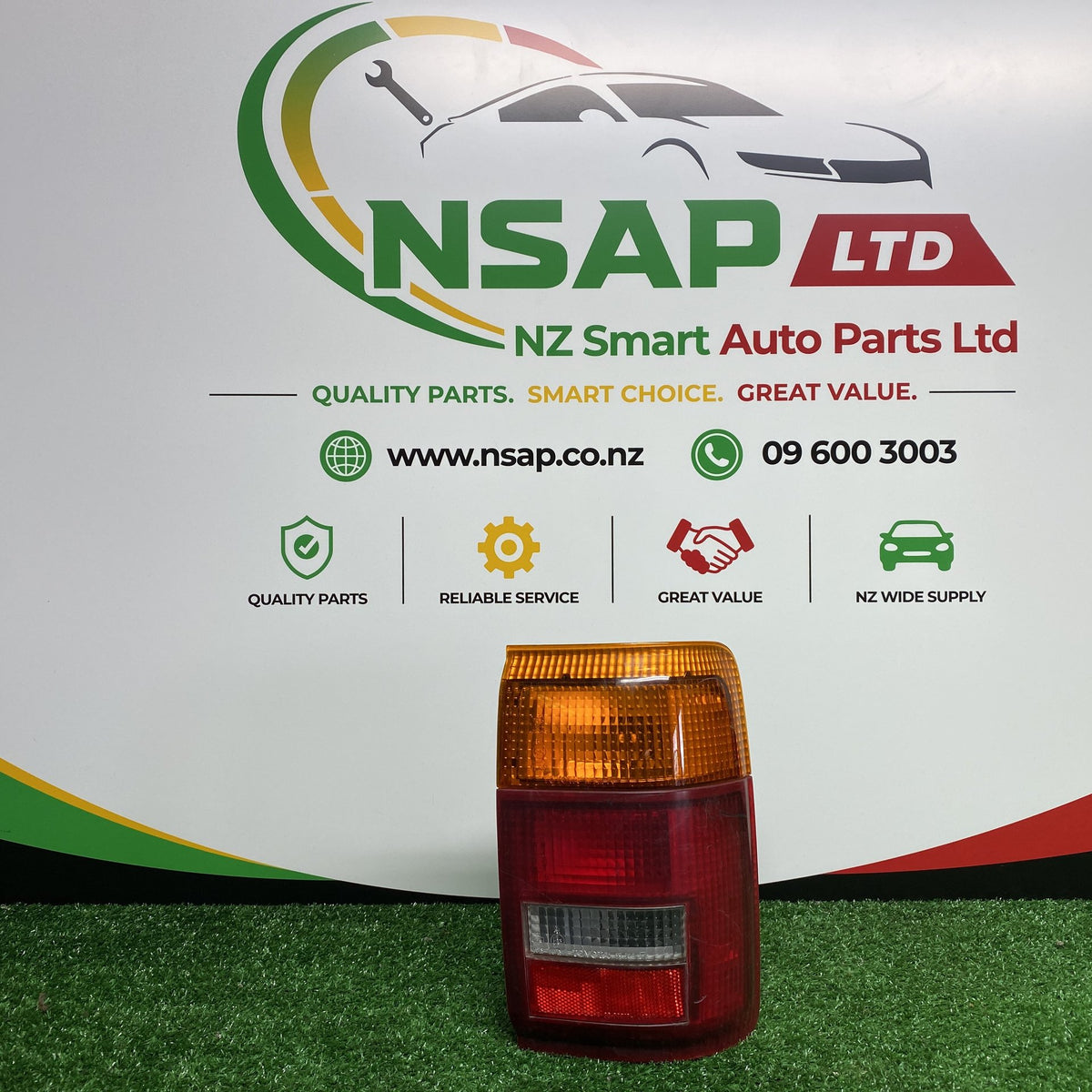 1994 Used Toyota Hilux Surf - Used Right Taillight PN: KOITO 33-08910