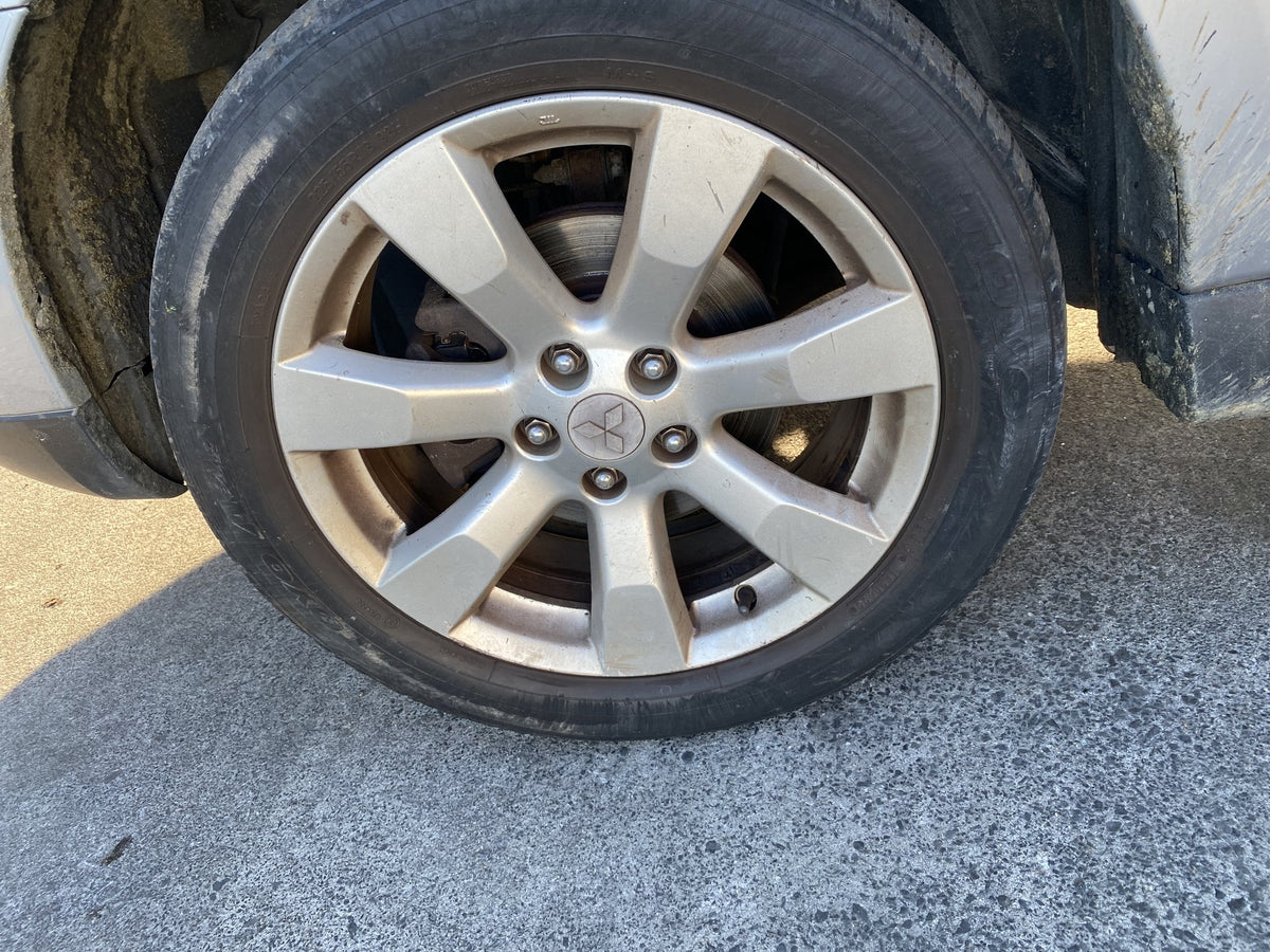 2010 Mitsubishi Outlander XLS Dismantling For Parts