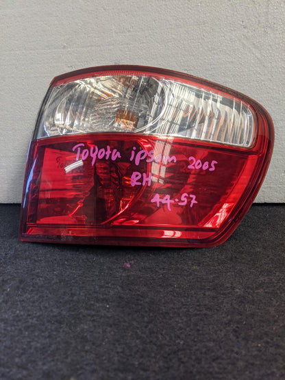 2005 Used Toyota Ipsum ACM21 - Right Taillight PN: F/Lift 44-57 ACM21 Ipsum