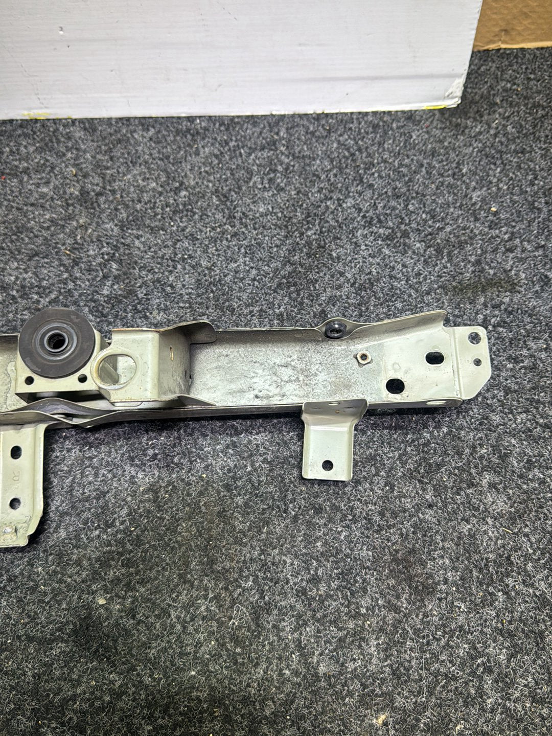 2011 Nissan Juke YF15 - Radiator Support