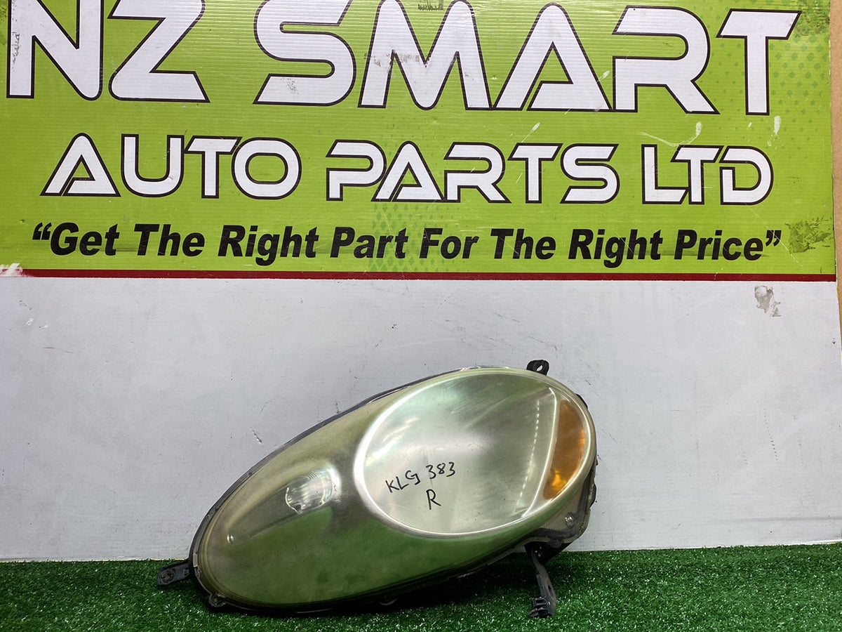 2009 Nissan March - Right Headlight PN: 26010-CT40A