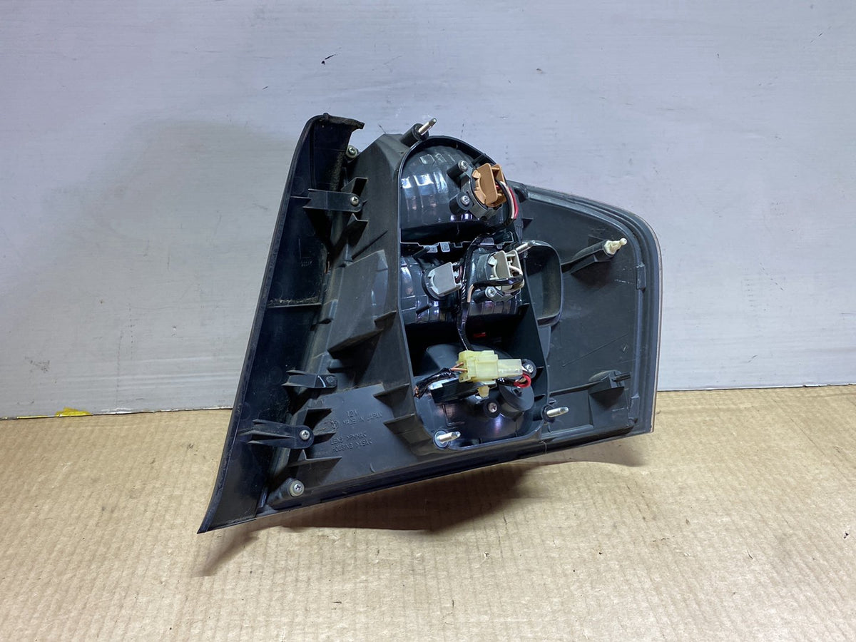 2008 Subaru Legacy BL5 - Left Taillight PN: Koito 220-20806
