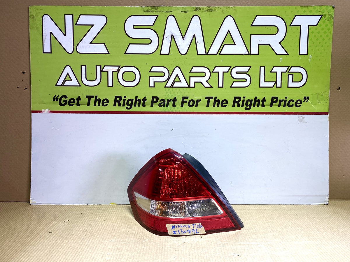 2006 Nissan Tiida SC11 - Left Taillight PN: P4088