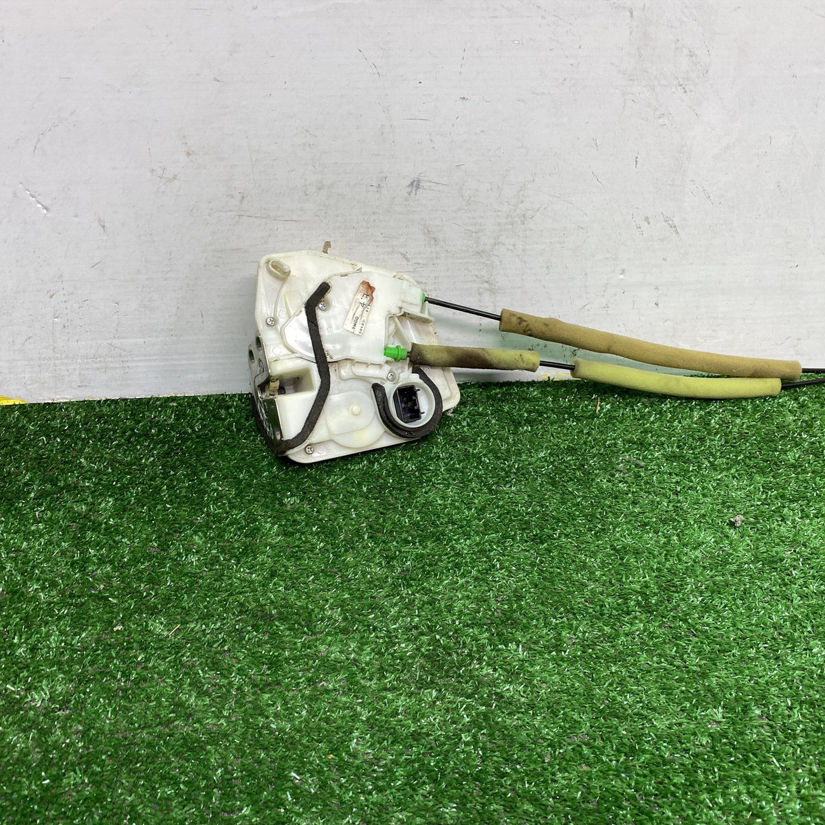 2012 Mazda Mazda3 - Right Rear Lock Actuator PN: See photos