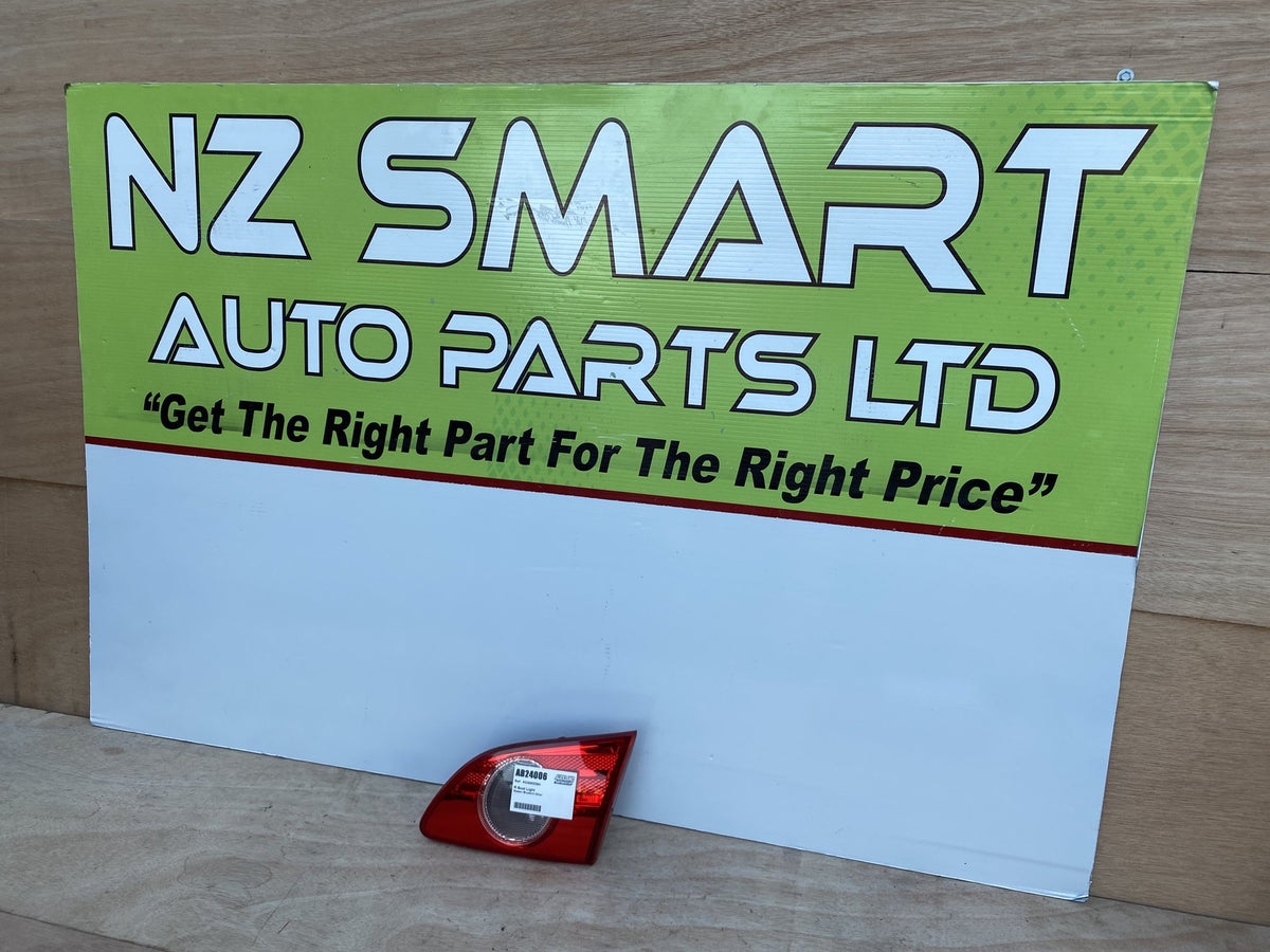 2006 Nissan Bluebird Sylphy - Right Boot Light PN: SEEPICS
