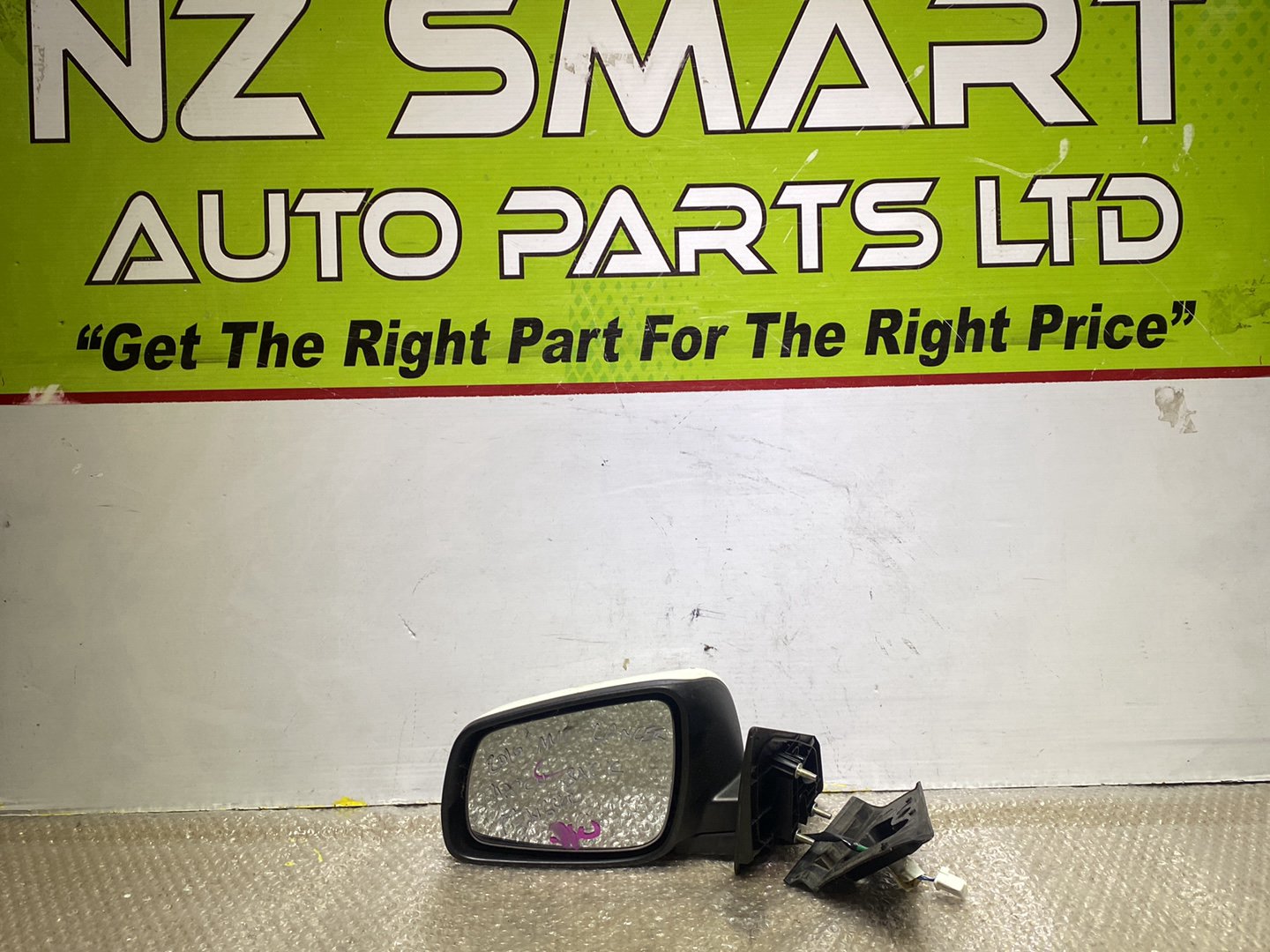 2009 Mitsubishi Lancer- Left Door Mirror PN: 3 wires
