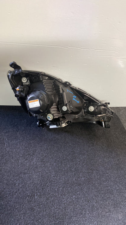 2009 Honda Fit - Left Headlight PN: P6868 H.I.D type