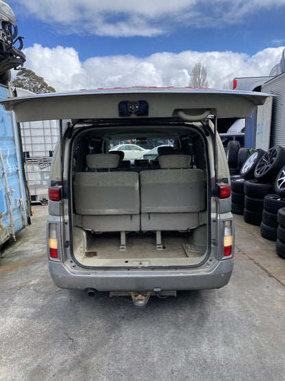 2004 Nissan Elgrand Highway Star E51 Dismantling For Parts