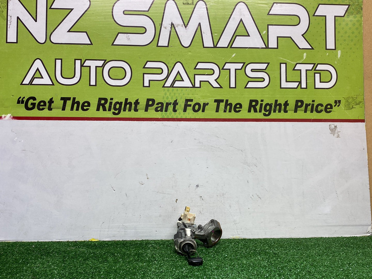 2006 Used Toyota Caldina - Ignition With Key PN: 2039B