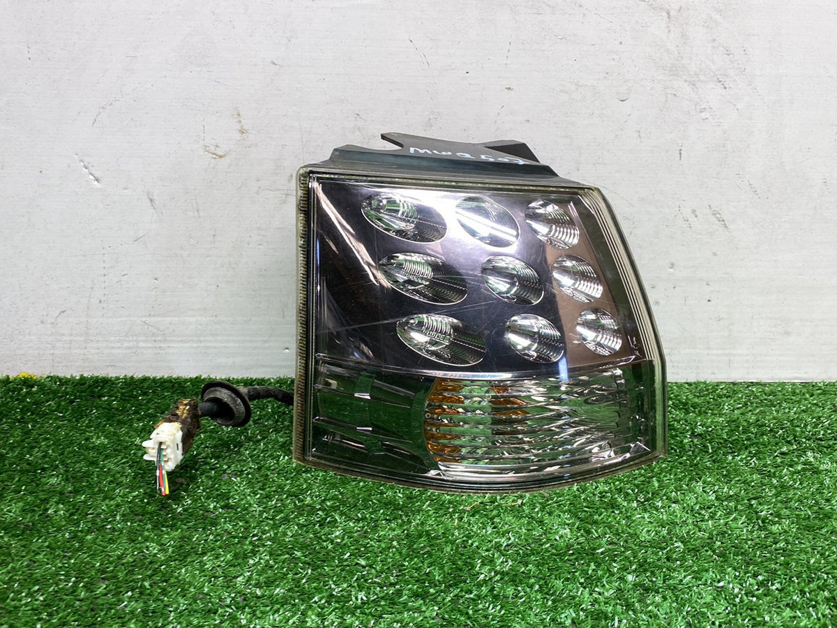 2010 Mitsubishi Outlander - Left Taillight PN: KOITO 220-87813