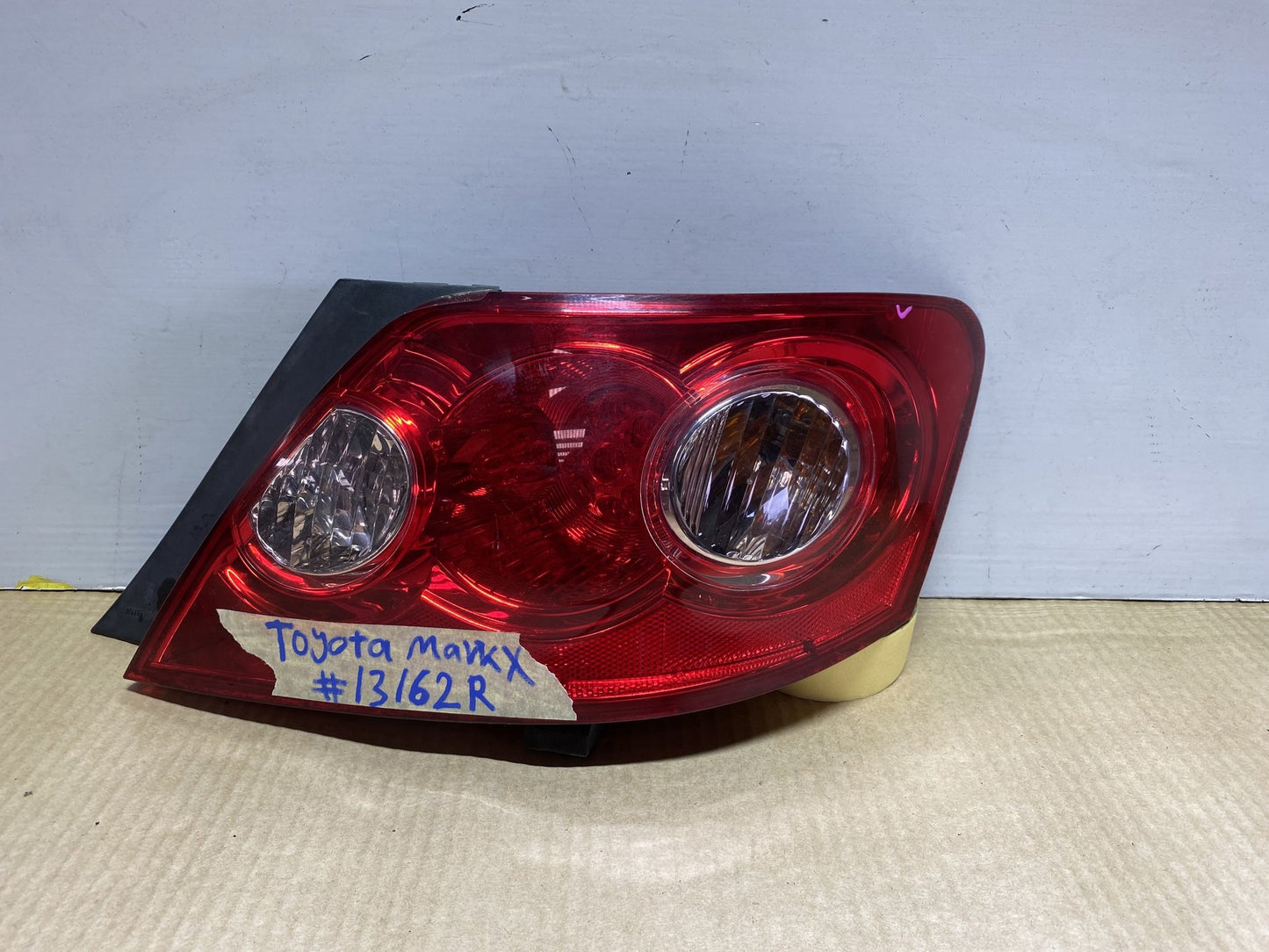 2005 Used Toyota Mark X GRX120- Right Taillight PN: Koito 22-333