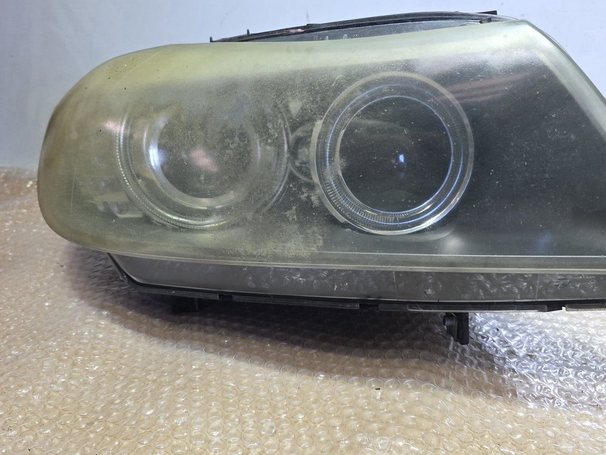 2009 BMW 320i - Right Headlight PN: