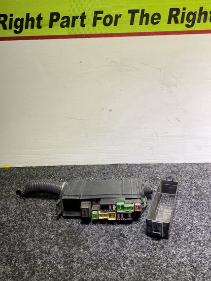 2010 Nissan Juke YF15 - Engine Fuse Box