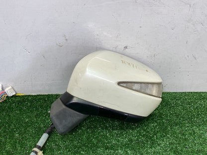 2009 Honda Odyssey - Left Door Mirror PN: 2 plugs 15 wires