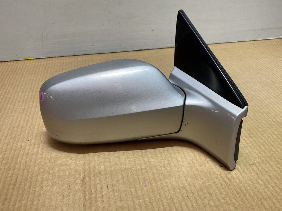 2006 Used Toyota Caldina - Right Door Mirror PN: 7 wires